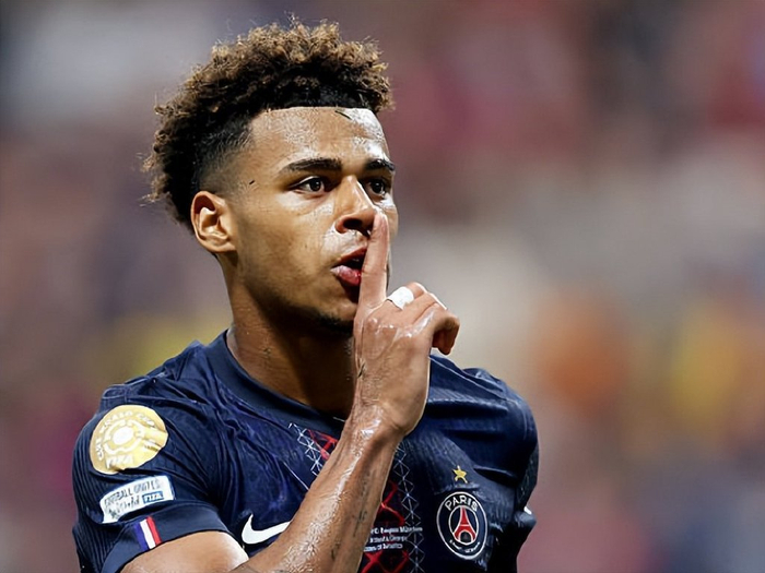 拉波尔特：我在曼城6年本可以赢得更多欧冠，至少3个也不为过（拉波尔特：在曼城六年本应拿到更多欧冠，至少三冠不为过）