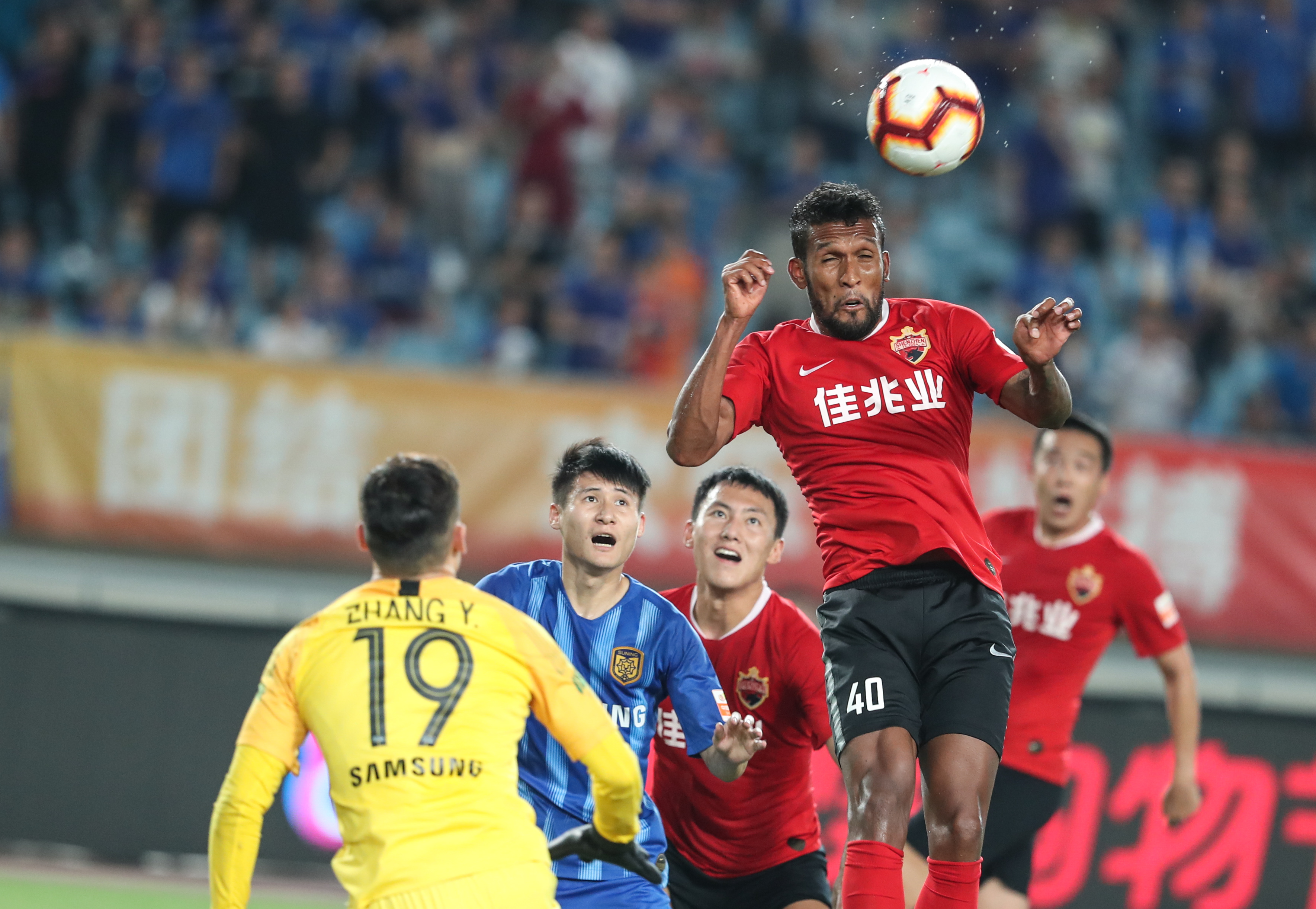 首球还是没来！英超官方认定维尔茨进球为对方球员乌龙（首球仍未敲开 英超官方将维尔茨破门改判对方乌龙）