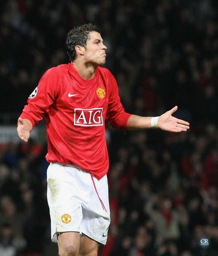 马卡：马拉多纳去世五周年，但遗产争议与医疗审判仍在持续（马拉多纳离世五周年：遗产纠纷与医疗审判仍未落幕）