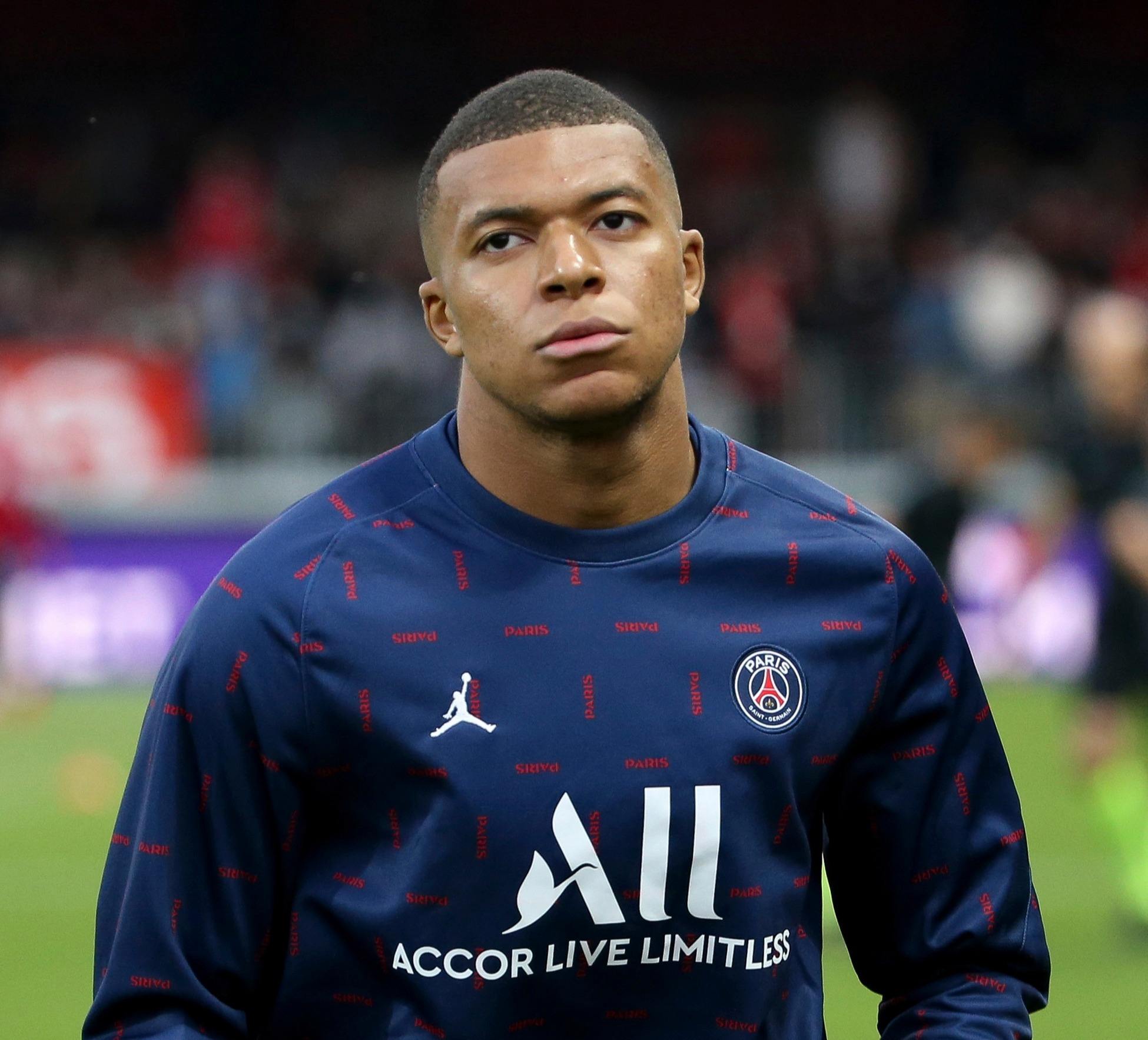 凯恩73场德甲比赛进75球，比同期进球数第二的吉拉西多21球（凯恩德甲73场轰75球，同期进球数比吉拉西多21球）