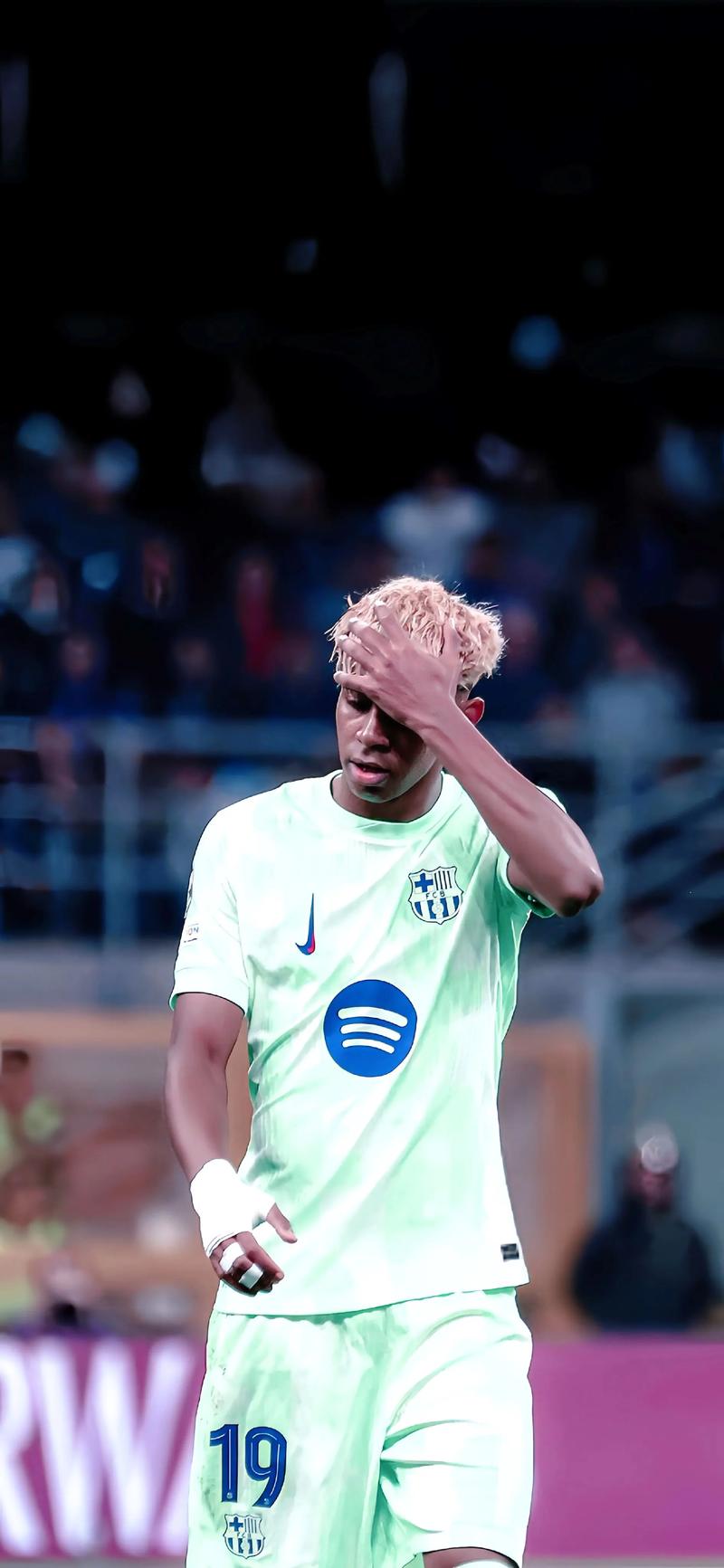 篮球火箭球员参加社区公益活动（火箭队球员走进社区开展公益活动）