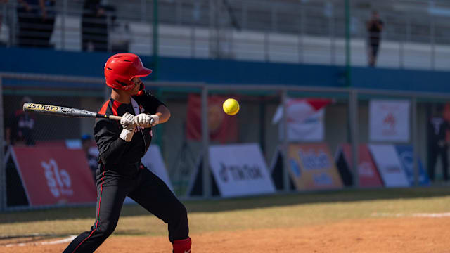 官方：足协杯决赛将于11月6日10：58开票，最低票价180元（足协杯决赛门票将于11月6日10：58开售，起价180元）